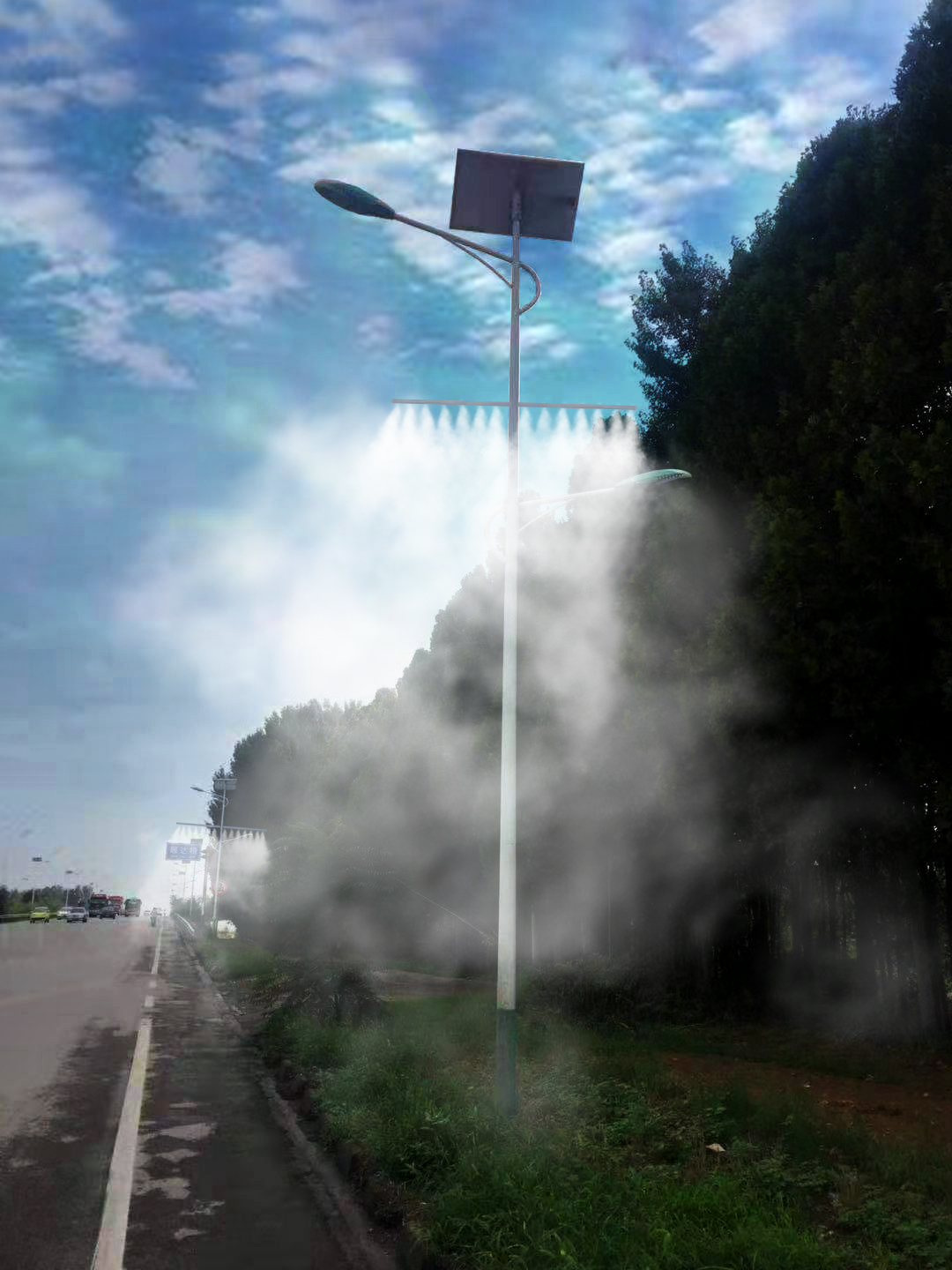 路燈上的噴霧是什么設(shè)備？